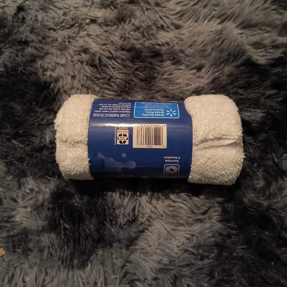 5 piece Great Value peach microfiber towels